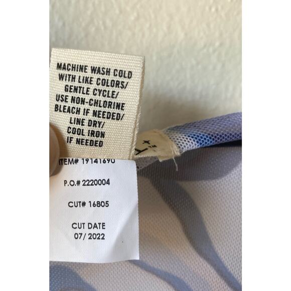 Torrid Festi Cropped Mesh Exposed Seam Top 00 in Multi Color - Picture 8 of 12